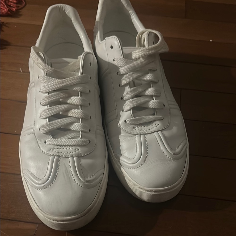 Valentino Garavani Rockstud Women’s  Classic White Sneakers - Picture 10 of 11
